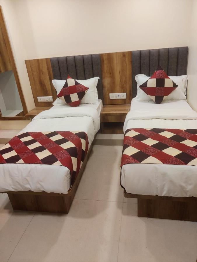 Bkc Corporate Hostel Ac Dormitory Bombaim Exterior foto